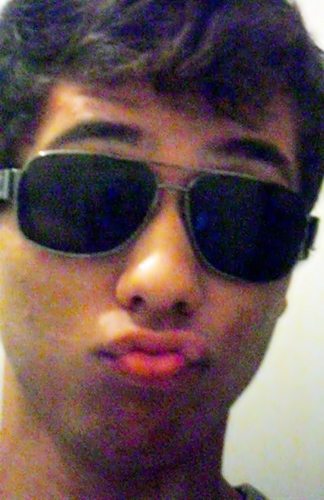 Sou apenas um menino, que treina enquando você sonha. Por isso eu sou merecedor ! Obrigado Senhor ;D