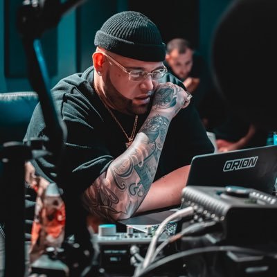 DJ, PRODUCER & HOST Booking / Contrataciones 🌐 +1786.608.2671 // +549.11.3681.6844 or management@tainyloops.com |