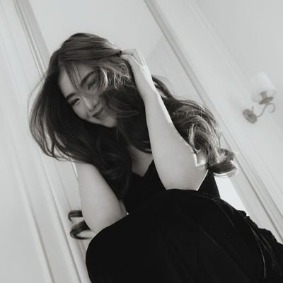 djhennyvie's profile picture. 👋🏻🌸