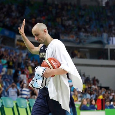 GiulioPetrillo's profile picture. Meglio essere un Socrate impazzito che un maiale soddisfatto.