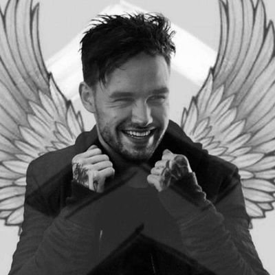 ʏᴏᴜ ꜱᴀɪᴅ ʏᴏᴜ ᴄᴀʀᴇ, ᴀɴᴅ ʏᴏᴜ ᴍɪꜱꜱᴇᴅ ᴍᴇ ᴛᴏᴏ
ᴀɴᴅ ɪ'ᴍ ᴡᴇʟʟ ᴀᴡᴀʀᴇ ɪ ᴡʀɪᴛᴇ ᴛᴏᴏ ᴍᴀɴʏ ꜱᴏɴɢꜱ ᴀʙᴏᴜᴛ ʏᴏᴜ
ʜᴀʀʀʏ ꜱᴛʏʟᴇꜱ - ꜰᴀʟʟɪɴɢ