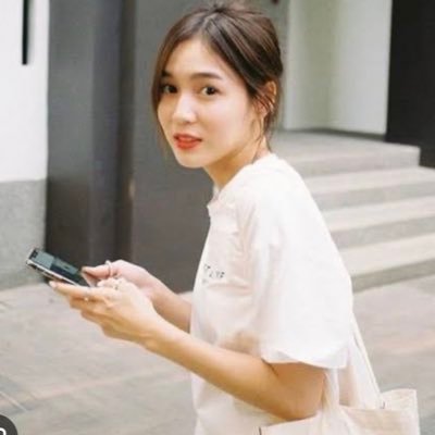 v3spawithlove's profile picture. 🎃