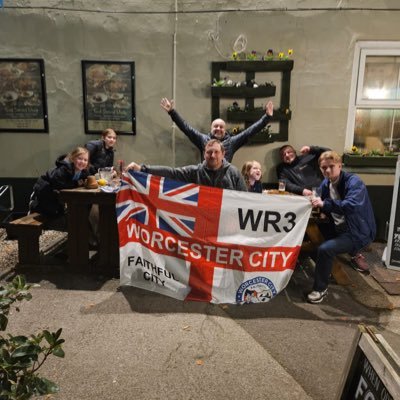 UEFA B coach. Blues & Worcester City supporter. Fly Fisherman š£ Subbuteo. My opinions my own! UKOiler š