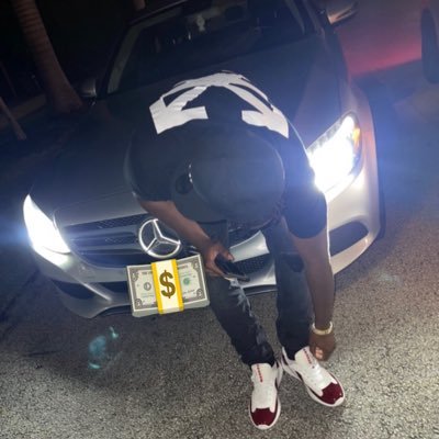 xNoLimitSkillz's profile picture. 🧑‍🍳 mr do too much