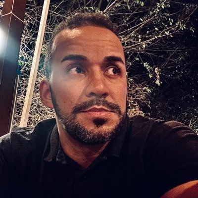 TomikawaRenato's profile picture. Data enginner, civil enginner, developer, wide receiver in saintsfa, Kindle lover.