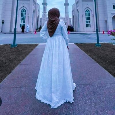 zuriati289's profile picture. .....jika itu telah di xdirkan utk ku....😌😌😌😌😌😌😌