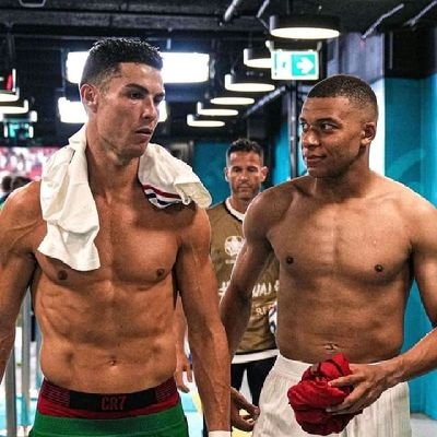 _bearded_ronnie's profile picture. FOOTBALL IS IN MY DNA REAL MADRID IS MY LIFE @ronniesbody.