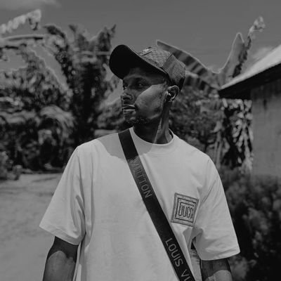 Swanky00001's profile picture. Standing on my ten toes believing God is great 🕊