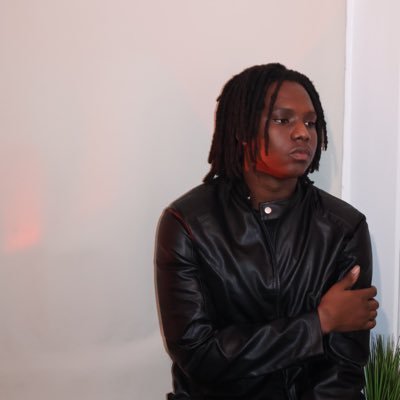 ARTIST EXTRAORDINARE. link to my new single OH MY : https://t.co/yG0TSK6Z5Q