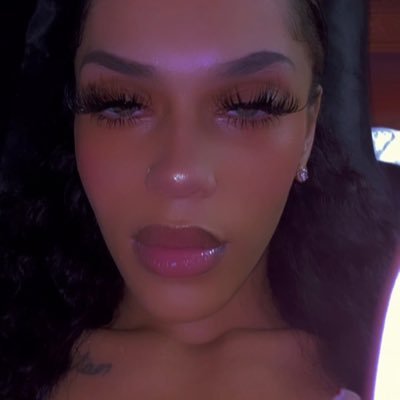 here piggy piggy 😚let me drain you wallet pay me FASTER/tribute $honeysresiduals Don’t even think about Dming before tribute 😒you will be blocked