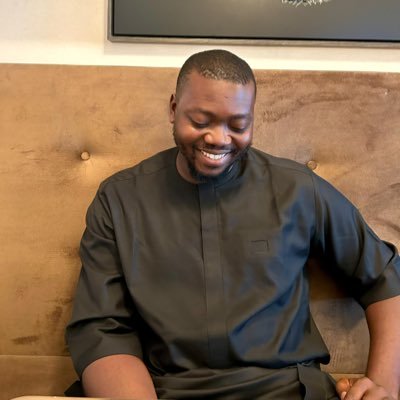 DTurskie's profile picture. Contagious aura 🌻🌻