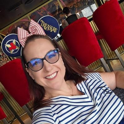 WDWCP 03-04. Bears, Blackhawks, Gators 5k/10k/13.1/19.3 #RunDisney. SD to FL 5/2020! She/her views/opinions are my own & don't represent🐭🏰