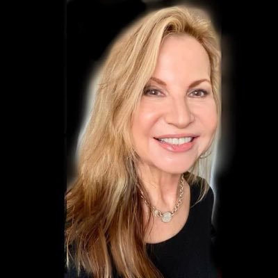 🎨Artist 🌟Writer💥Real Estate Broker💥Investor ✨Truth seeker 💜Love is the answer💜