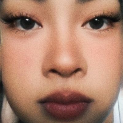 CelineMariakate's profile picture. zelena