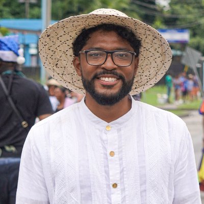 DavidBernal07's profile picture. 🏘️ #SomosJuanDíaz
Representante de Juan Díaz 2024-2029 @jc_juandiaz
@vamosporpanama
👨🏽‍🏫Abogado especialista en políticas públicas.