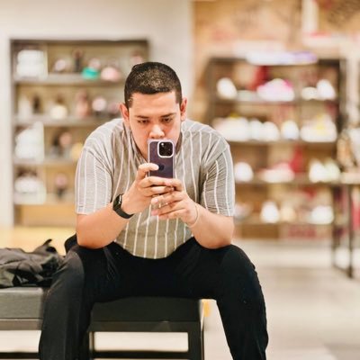 AdriV3G4's profile picture. 🪐