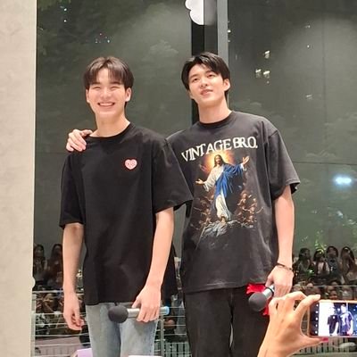 🐺มีน&ปิงปิง🐼
ig:meennicha8🏀
ig:ping_krittanun ⚽️
🐼AREA86🌙