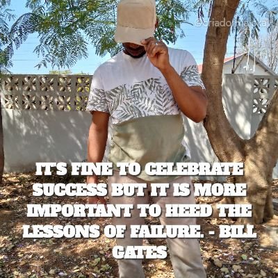 MoxMox618977's profile picture. Multi -