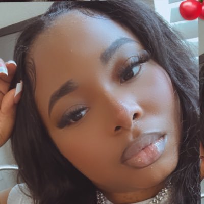 Pretty & Paid 💕| Gemini 🙂↕️ | Instagram: poooohhh__