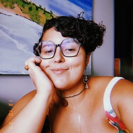 pretaquecola's profile picture. sou o tipo de pessoa que nenhum cachorro corre atrás