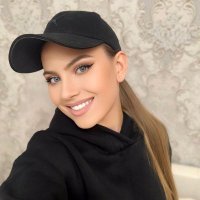 Rebecca Gomes (@rebeccagomes723) 's Twitter Profile