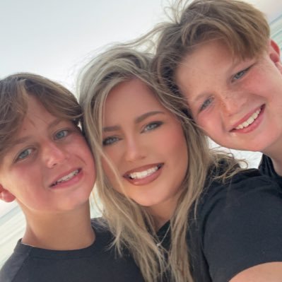 alecia_colwell's profile picture. wife + mom + sarcasm + all TN sports 🍊🤍