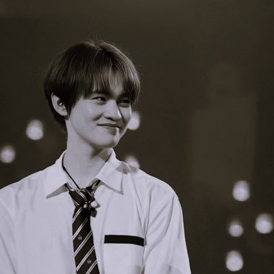✨ 25| nct enjoyer | mahae brainrot ✨ @thiyatrack’s mark 🥺