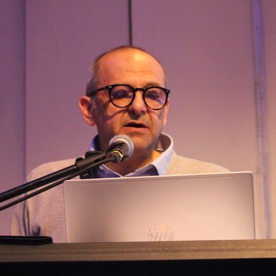 Publicista , Presidente Nacional de Archi . Gerente Comercial de Radio Superandina 88.5 fm Los Andes San Felipe y Canal VTV