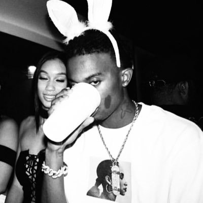 yungdennis18's profile picture. @yungbeya 21