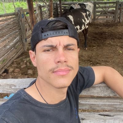 Manoelluiz_'s profile picture. 