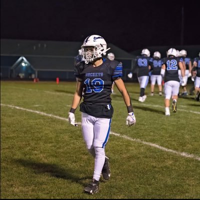 Burlington Central High | c/o 26| V 🏈/ V 🥍 | RB/SS | 5’8”l 150lbs | GPA 3.3 | HC:@Coach_Yos| Highlights:https://t.co/Qo45O0wwZK