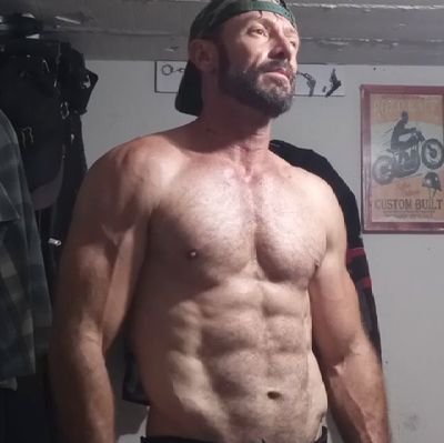 Sou uma pessoa que emagreci naturalmente 36 kgs em dez meses e quero falar sobre isso, ajudar as pessoas a terem saúde