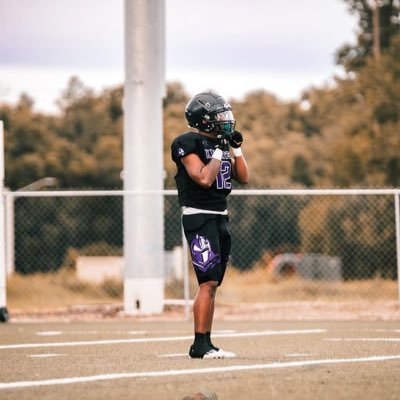 GOD first🙏🏾| c/o 25 | 5’10 | 180 |ATH| slot receiver | running back | db | 4.4 40 |📲3186099435