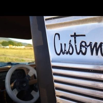 LarryHowler's profile picture. 