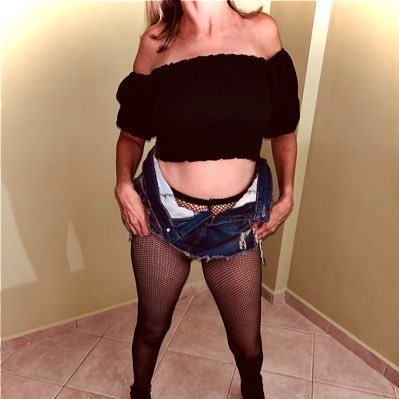 Jornalista, empresária e criadora de conteúdo 🔞😈💃 Verificada por: @HomemAdmirador / @ClubeCuckold / @SrDiivulga /@crazysexyman335 / @divlgaraba