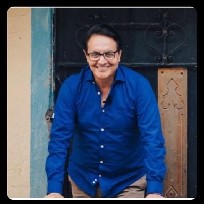 No somos un país pobre, somos un país empobrecido por políticos mafiosos que han desangrado a su propia patria.🇪🇨