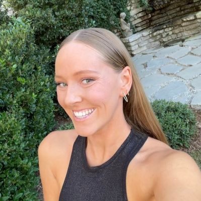 heybaileydrew's profile picture. welcome to my life in a nutshell 👱🏻‍♀️realistic vlogs, dog mom, self-growth ✈️ currently in LA 🤍 IG: @heybaileydrew
