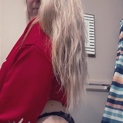 alllycatt234's profile picture. go subscribe to my onlyfans 😋😘 https://t.co/qBYkGZJwBv