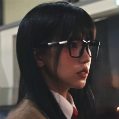 ۟ Profile