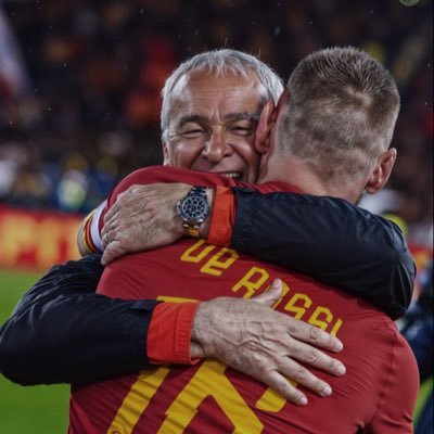 SimonettiR10's profile picture. 🐺x🇮🇹