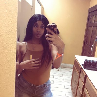 Kiya 💕🙈. https://t.co/AHsV08N5s9
