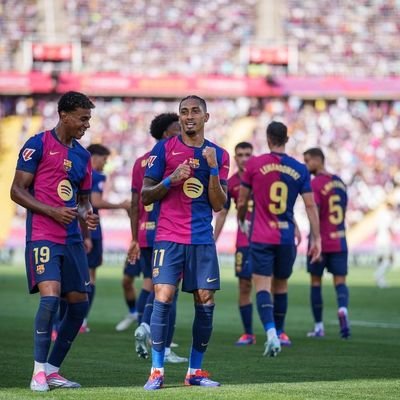 عاشق لكرة القدم مشجع برشلوني ⚽⚽⚽⚽
فيسكا برسا 💙♥️