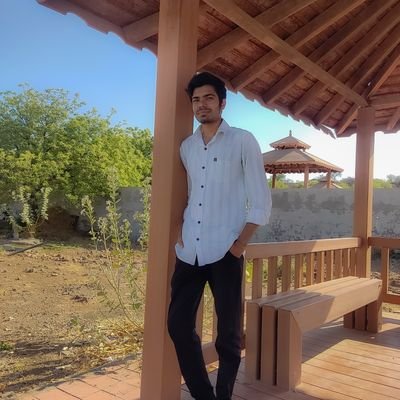 Ravindra3218's profile picture. video editor