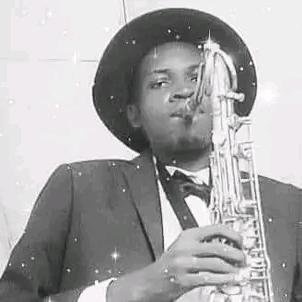 Nous sommes Didier Mbarga saxophoniste et musicien de jazz également propriétaire du media vision 5 qui fait dane la promotion de l'art de la science , religion