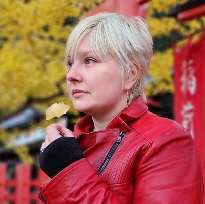 Nb 2D artist and voice actor. Worked on NerdCastRPG Cthulhu, voiced The Last of Us 2 @pocketbravery, Co-host on @thelastofusdb and ambassador of @oficialNDgames