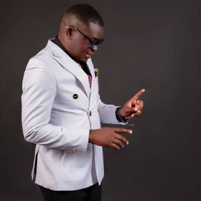 NtwaaMhlongo's profile picture. 