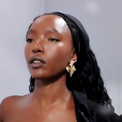 🍃I am whatever I feel like being🍃 Yours Truly, 𝓐𝓷 𝓐𝓯𝓻𝓲𝓬𝓪𝓷 𝓓𝓻𝓪𝓶𝓪