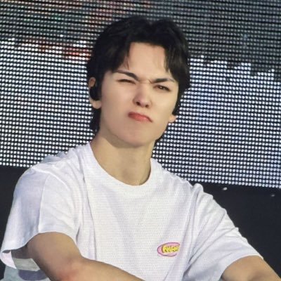 tinkywoozi's profile picture. Say the name Seventeen. Junhao. she/her. 01z