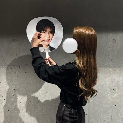 m__g216's profile picture. 🩶