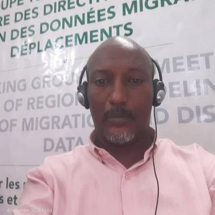Chargé de la communication régionale,du parti Rpp,du Menfop à Aska et redacteur de la page de la prefecture d'A/S.,
conseiller pedagogique du Menfop à Aska ...